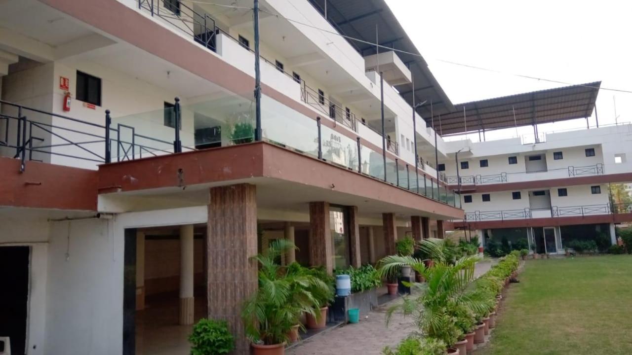 Hotel Kanha Indore Exterior photo
